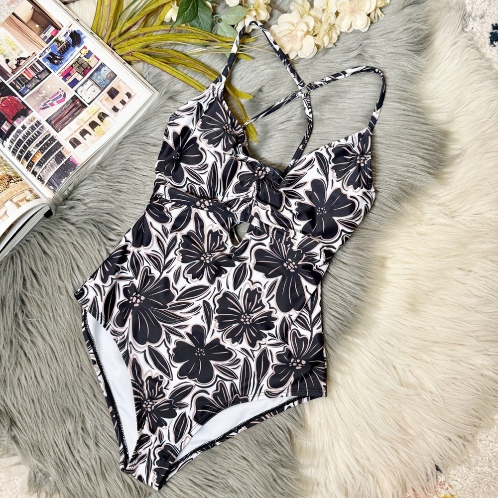PHAX Shirred Ruched Front Black Floral Women’s Cutout One Piece Swimsuit Sz M